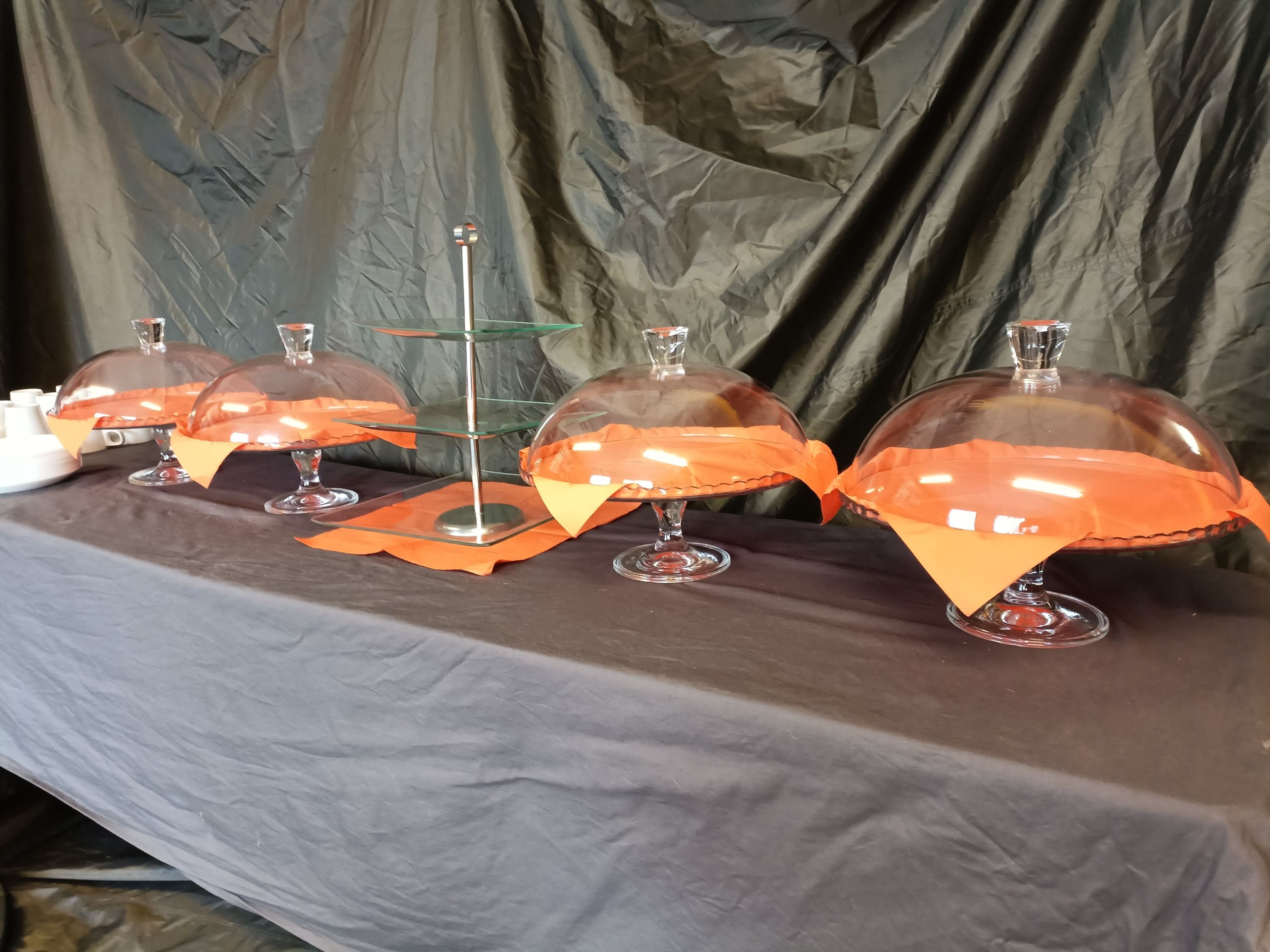 Tortenglocken-Etagere